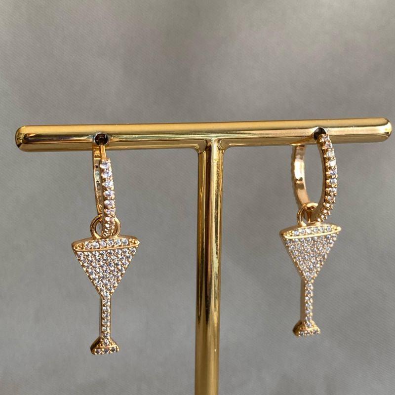 BRINCO ARGOLINHA CRAVEJADA TAÇA