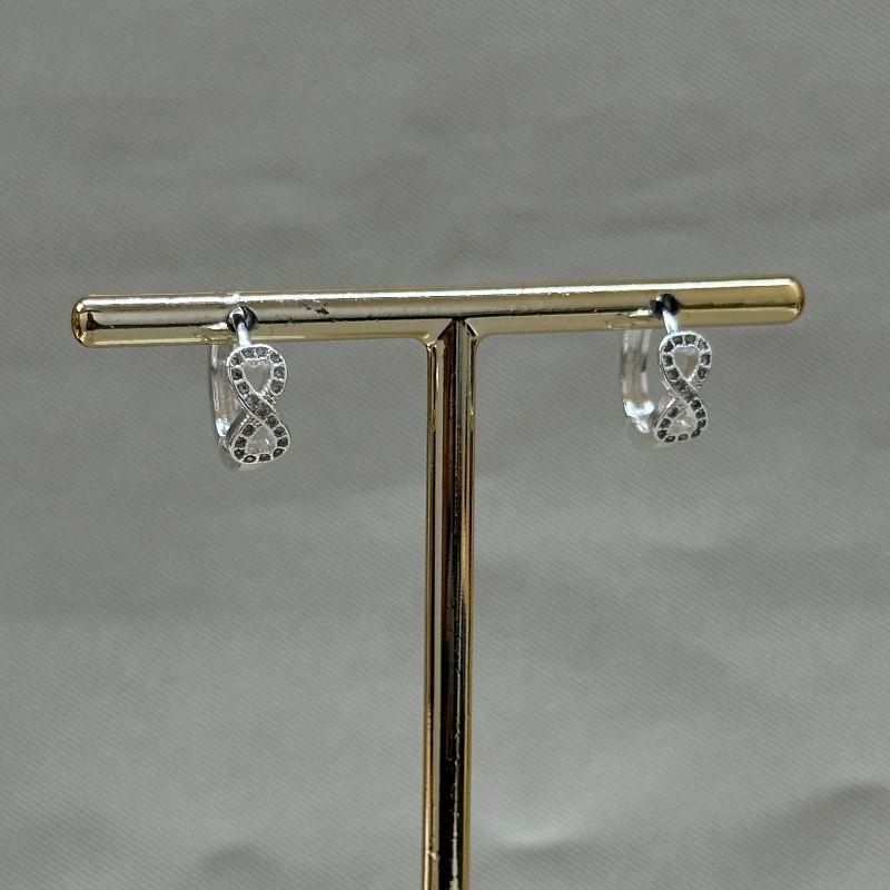 BRINCO ARGOLINHA INFINITO CRAVEJADO