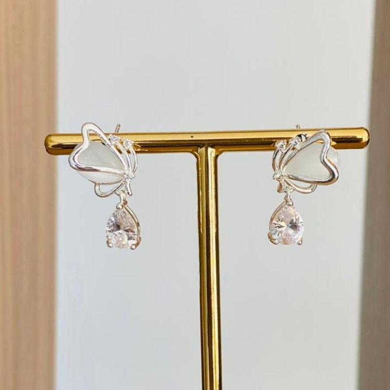 BRINCO BORBOLETA COM ZIRCONIA