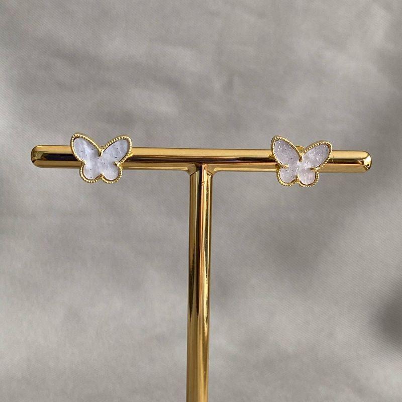 BRINCO BORBOLETA PEDRA BRANCA