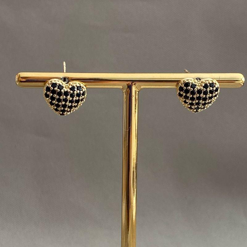 BRINCO CORAÇÃO CRAVEJADO ZIRCONIA PRETO