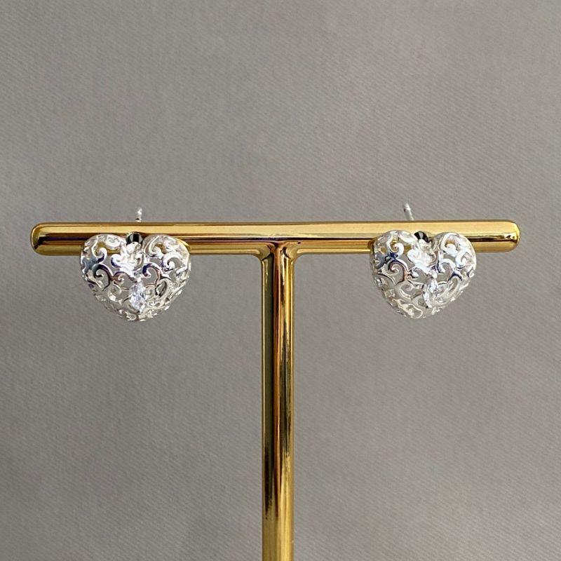 BRINCO CORAÇÃO DETALHES