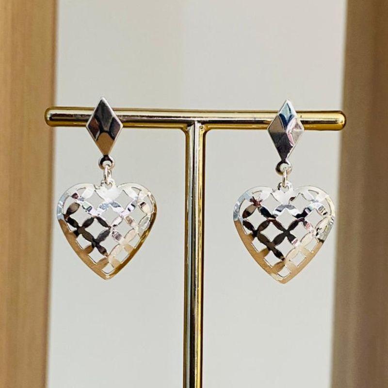 BRINCO CORAÇÃO VAZADO