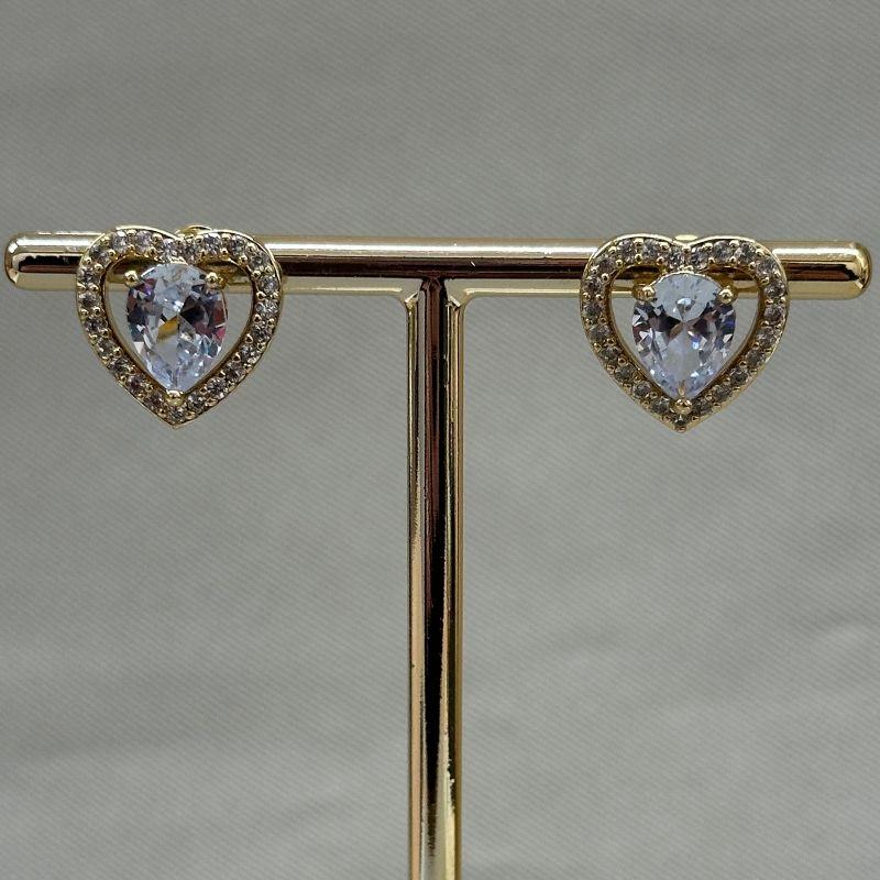 BRINCO CORAÇÃOO CRAVEJADO COM ZIRCÔNIA