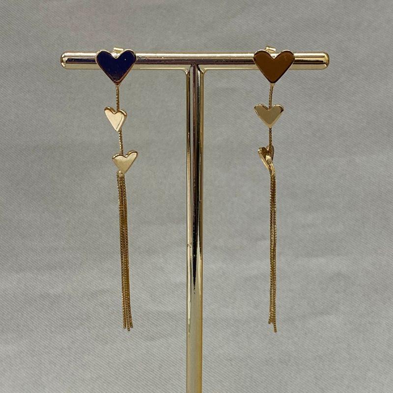 BRINCO CORAÇÕES PENDURADO