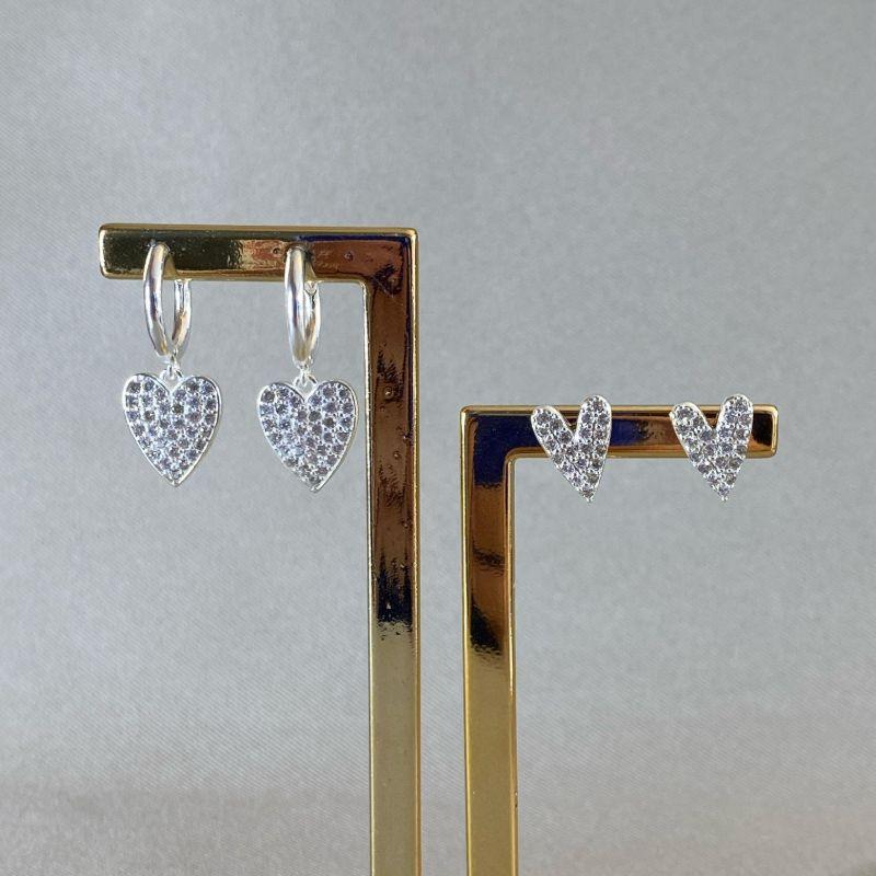 BRINCO DUPLA ARGOLA CORAÇÃO/ CORAÇÃO CRAVEJADO