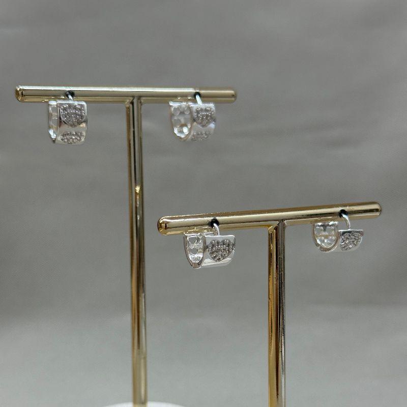 BRINCO DUPLA ARGOLA CORAÇÕES CRAVEJADO