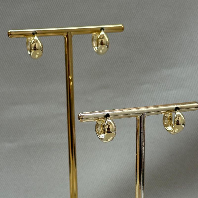 BRINCO DUPLA PAR DE GOTA ONDULADO 15/17MM