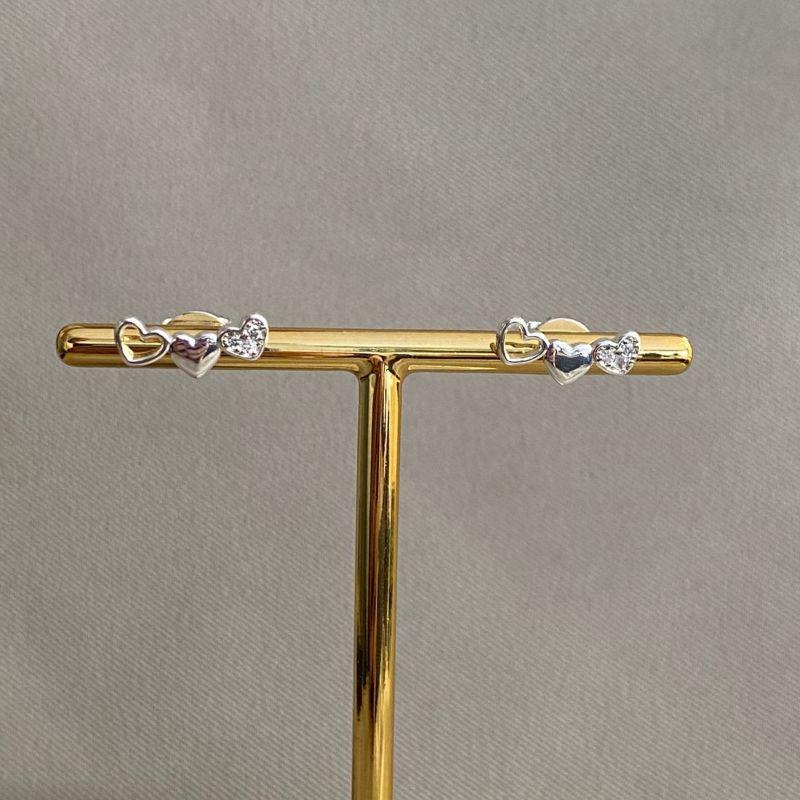 BRINCO EAR CUFF CORAÇÕES