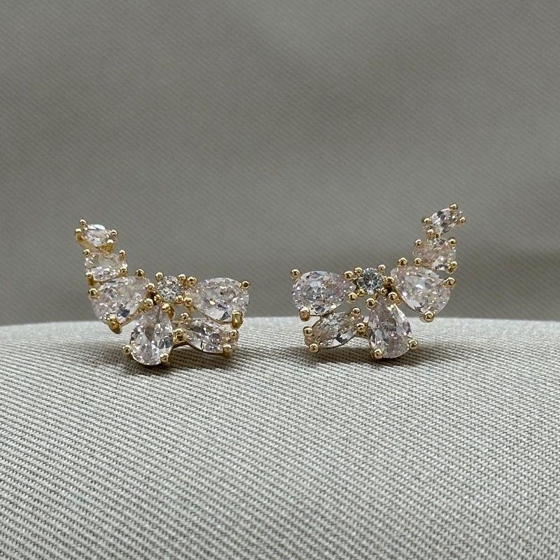 BRINCO EARCUFF DE ZIRCONIAS