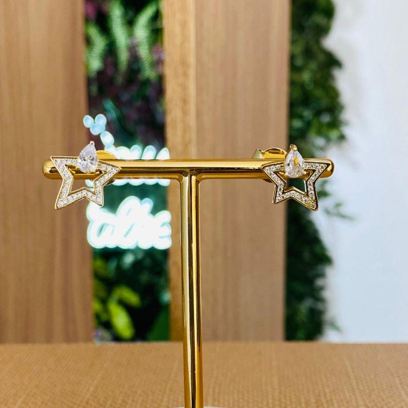 BRINCO ESTRELA CRAVEJADA COM ZIRCONIA