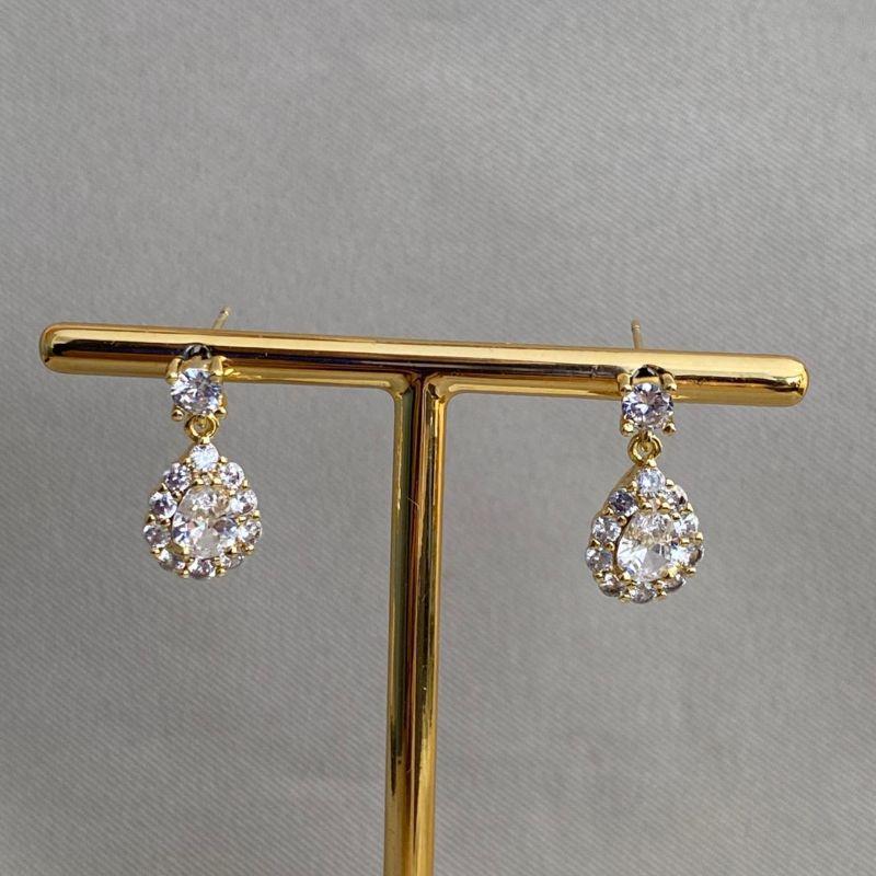 BRINCO FESTA GOTA PENDURADA CRAVEJADA EM VOLTA