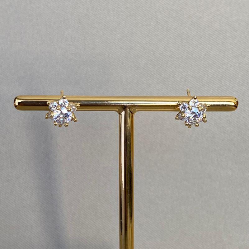 BRINCO FLOR COM ZIRCONIAS