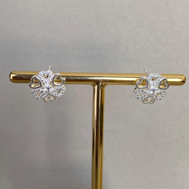 BRINCO FLOR CORAÇÃO CRAVEJADO