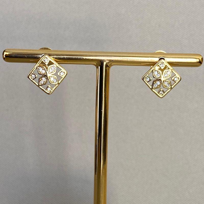 BRINCO FLOR CRAVEJADA