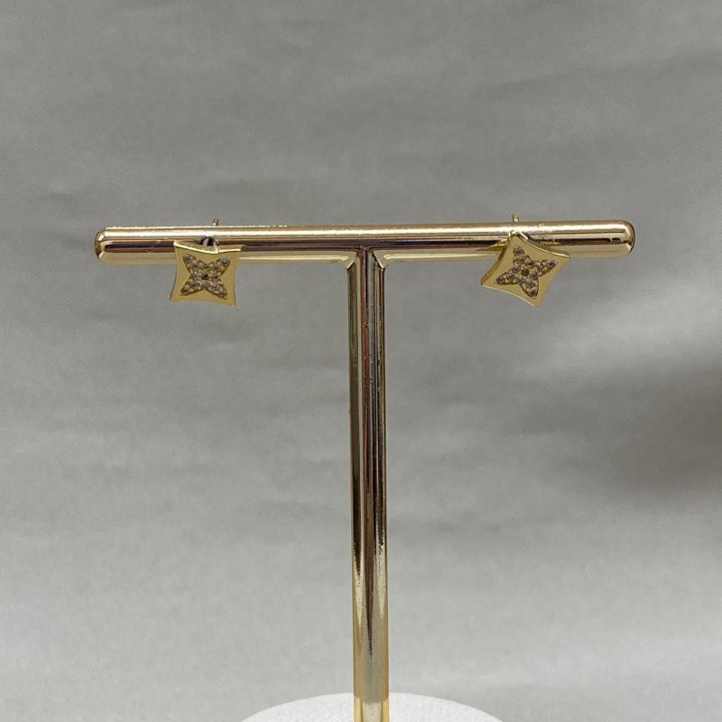 BRINCO FLOR CRAVEJADO