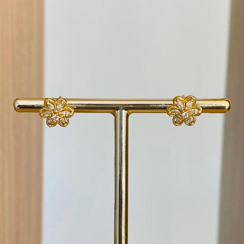 BRINCO FLOR ZIRCONIA