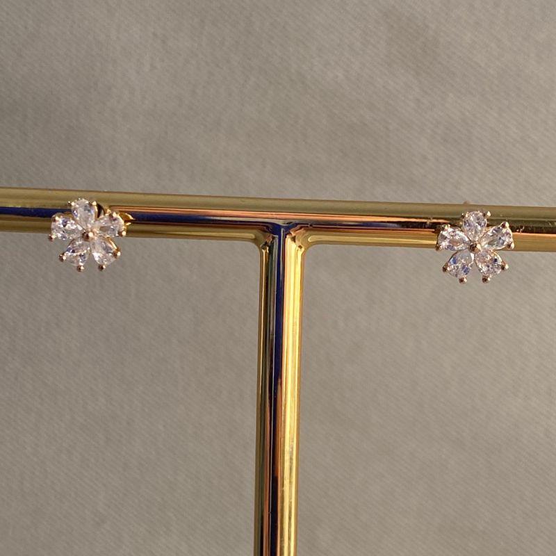 BRINCO FLORZINHA ZIRCONIA