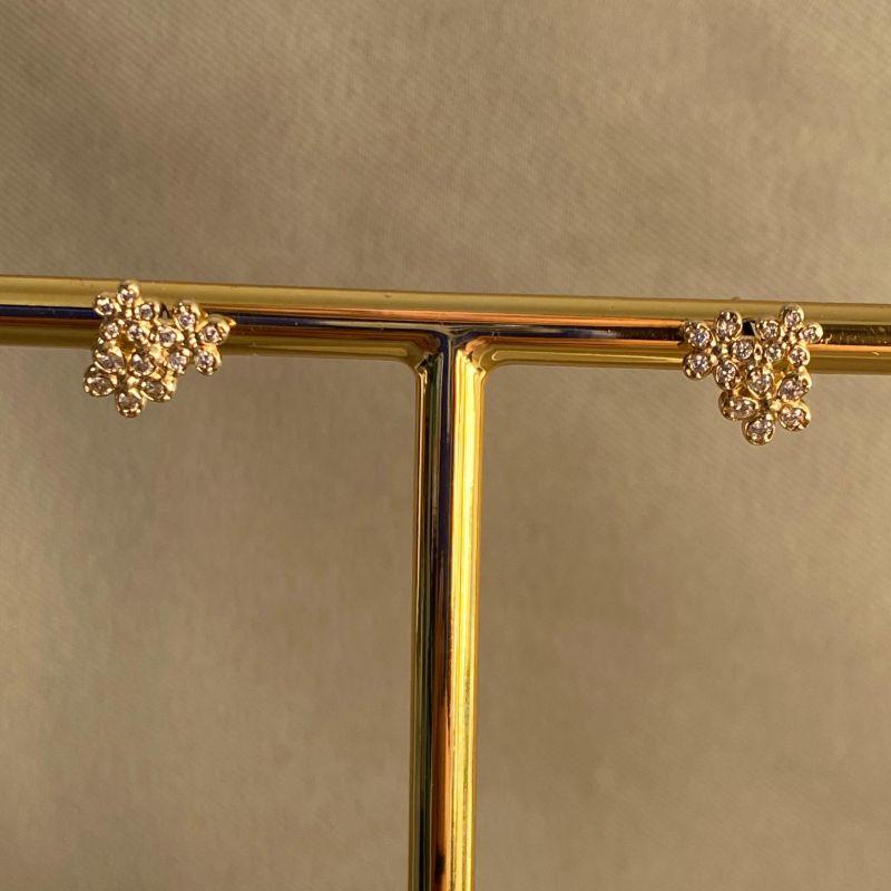 BRINCO FLORZINHAS CRAVEJADA