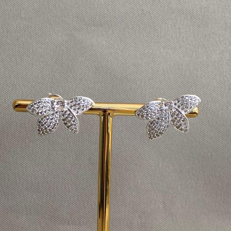 BRINCO FOLHAS CRAVEJADA E ZIRCONIA