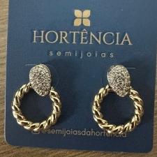 BRINCO GOTA CRAV C/ARGOLA TRANÇADA PEND