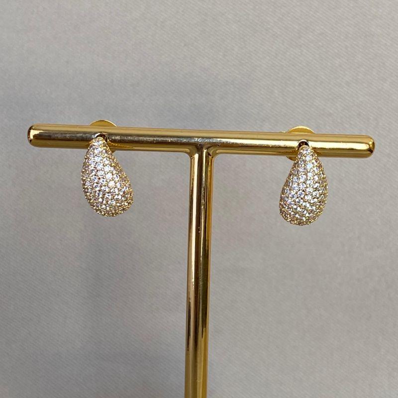 BRINCO GOTA CRAVEJADA