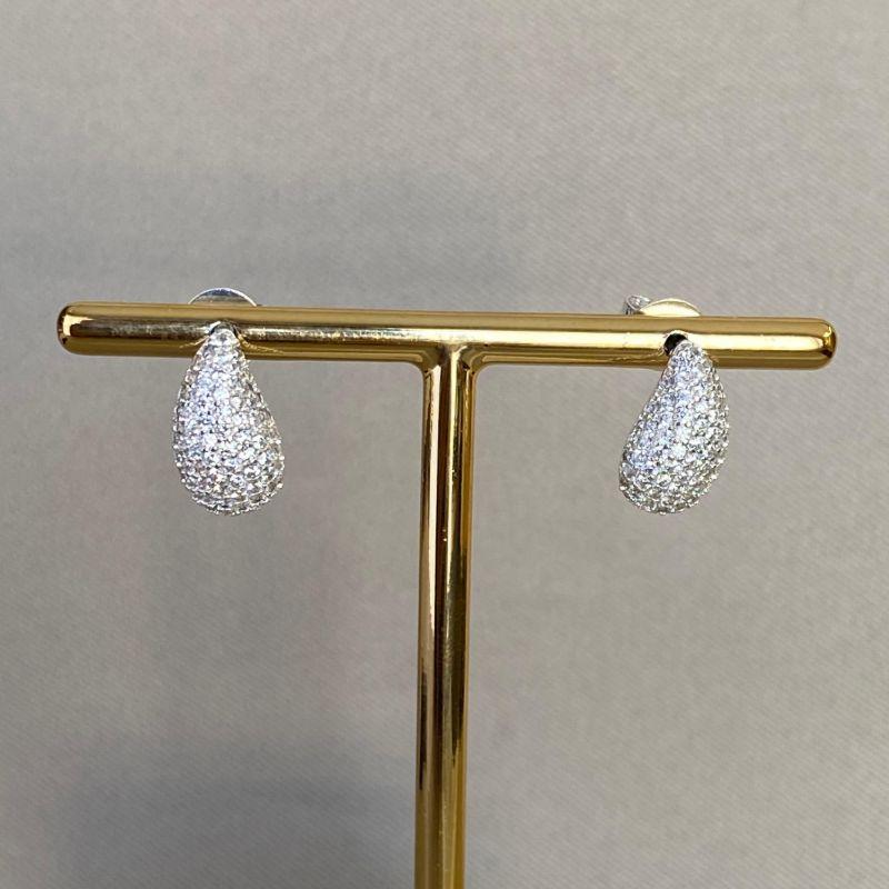 BRINCO GOTA CRAVEJADA