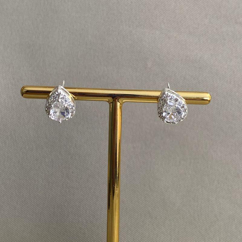 BRINCO GOTA CRAVEJADO