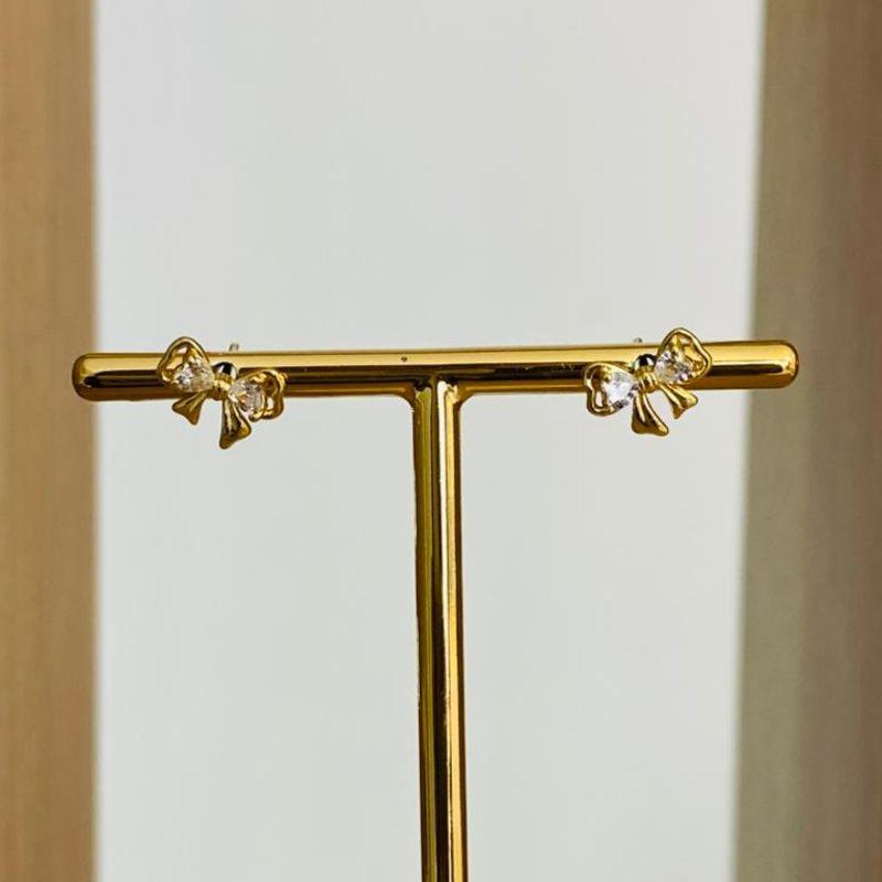 BRINCO LACINHO COM ZIRCONIA