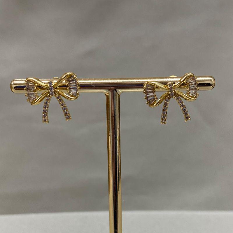 BRINCO LAÇO CRAVEJADO