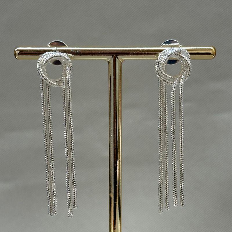 BRINCO LAÇO FRANJA RABO DE RATO 70MM