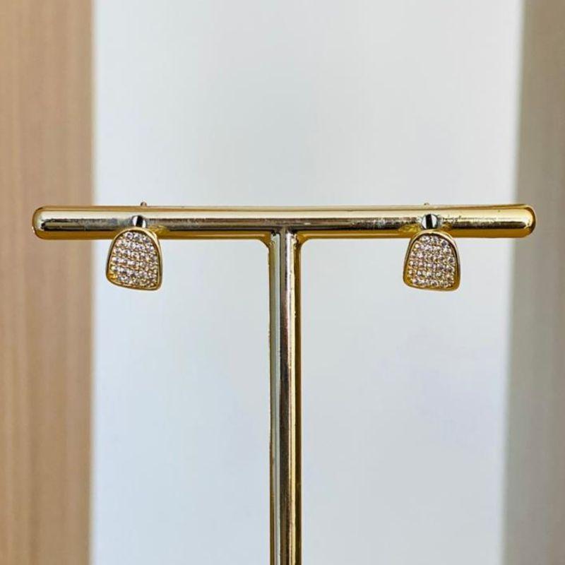 BRINCO OVAL CRAVEJADO