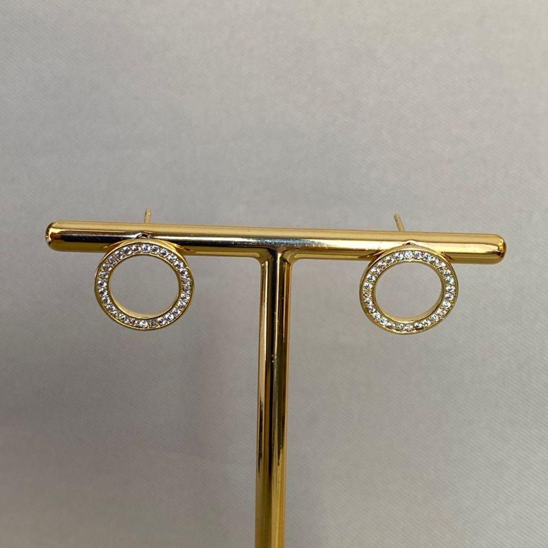 BRINCO REDONDO VAZADO CRAVEJADO