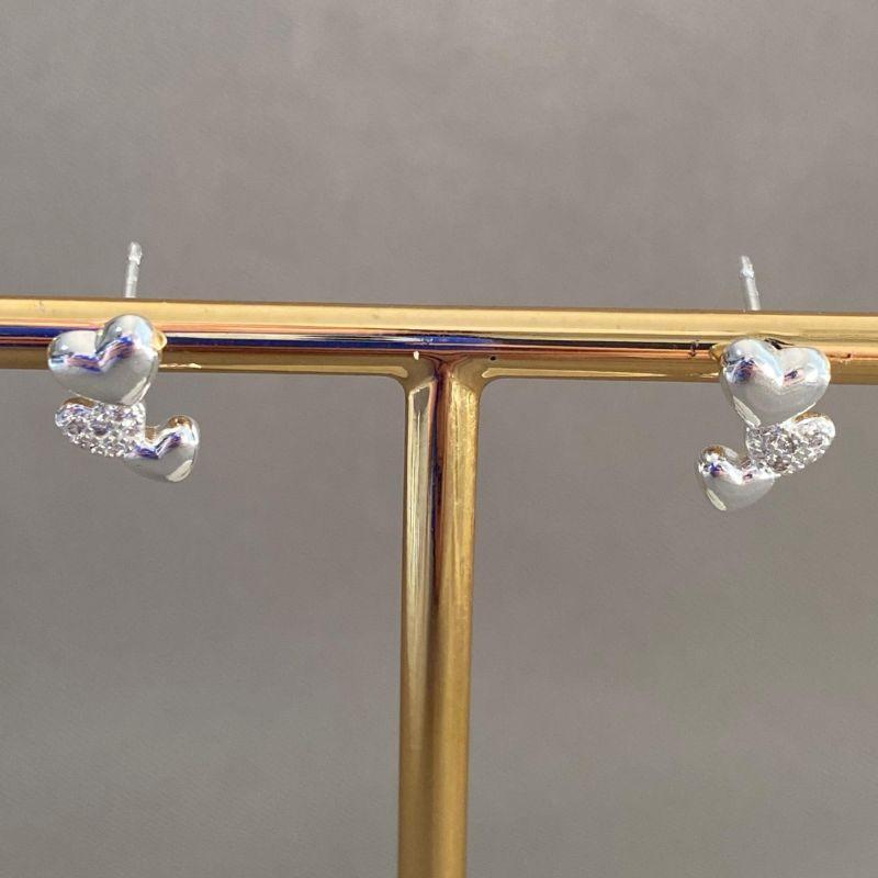 BRINCO TRES CORAÇÕES LISOS E CRAVEJADOS