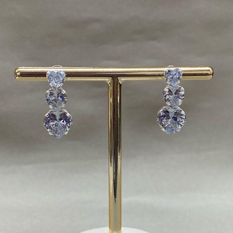 BRINCO TRES CORAÇÕES ZIRCONIA CRISTAL