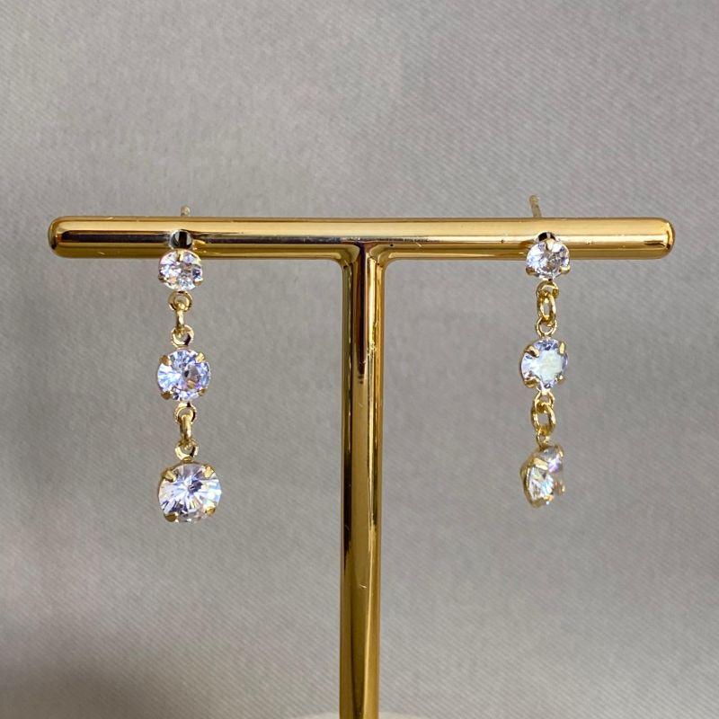 BRINCO TRÊS ZIRCONIAS