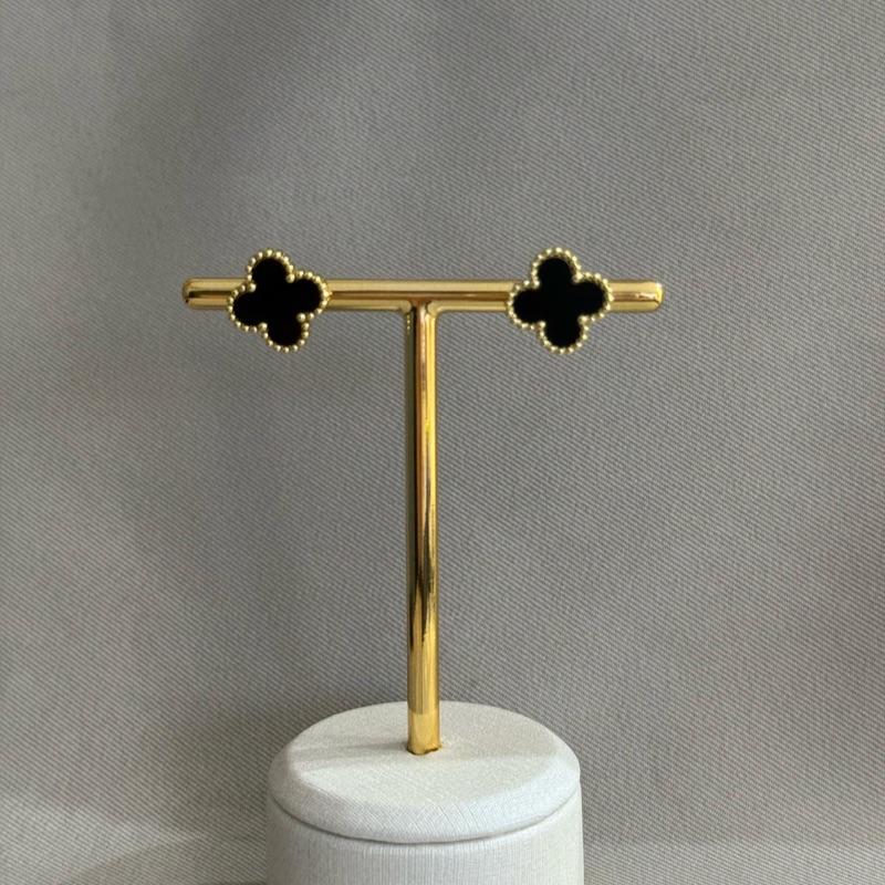 BRINCO TREVO PRETO STEEL