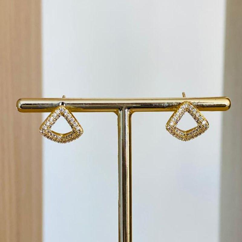 BRINCO VAZADO CRAVEJADO