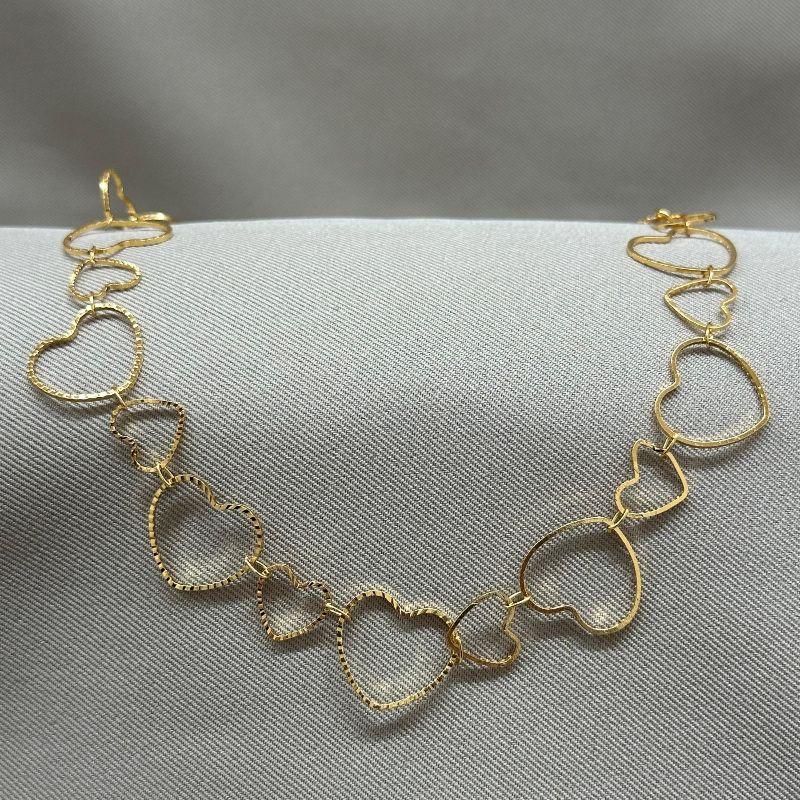 CHOCKER CORAÇÕES VAZADO DIAMANTADO