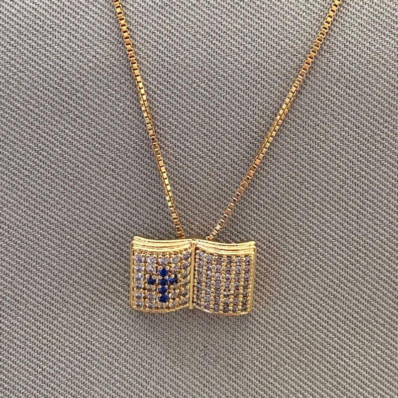 COLAR BIBLIA CRAVEJADA