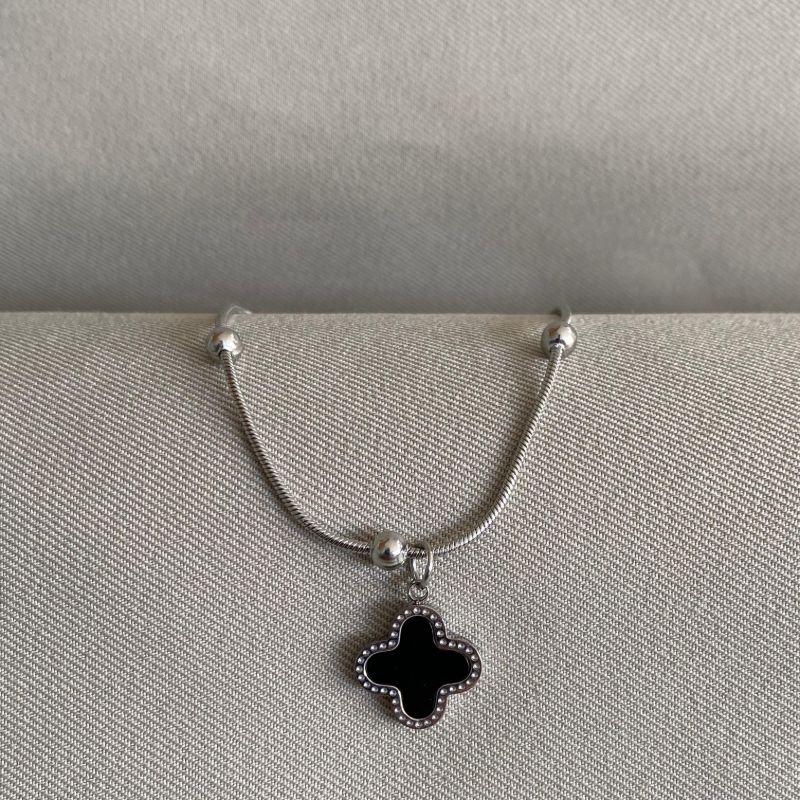 COLAR BOLINHA COM TREVO PRETO STEEL