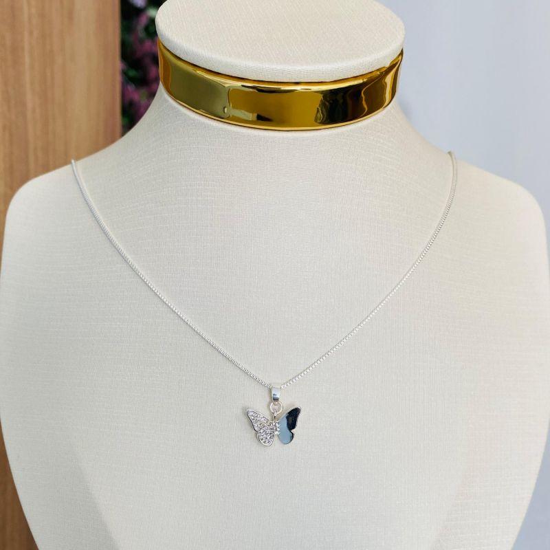 COLAR BORBOLETA COM ASA LISA E CRAVEJADA