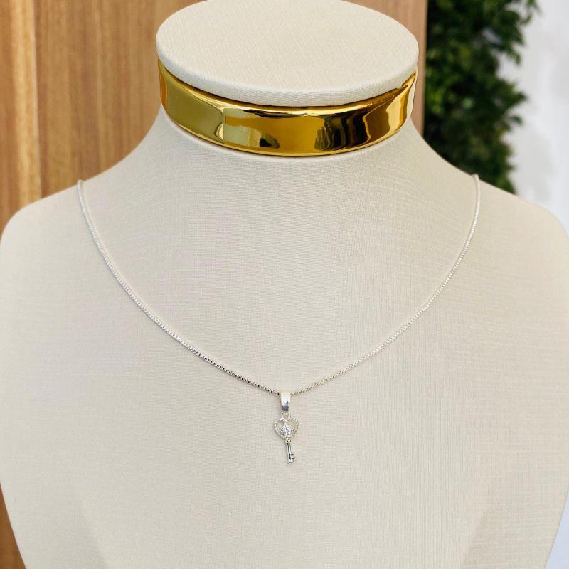 COLAR CHAVE COM ZIRCONIA