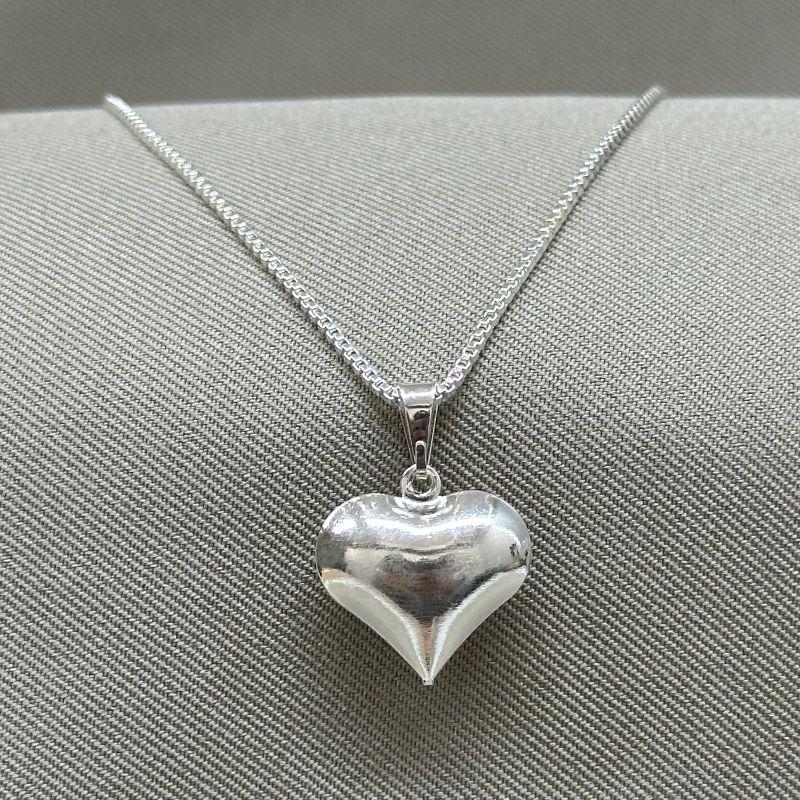 COLAR CORAÇÃO CHEIO 45CM