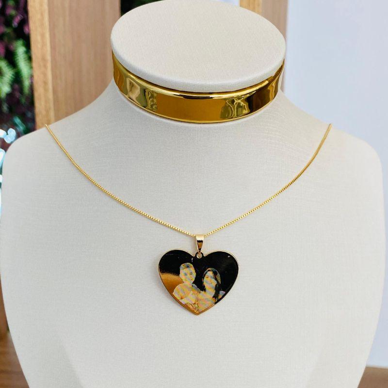 COLAR CORAÇÃO COM FOTO E FRASE PERSONALIZADA 45CM