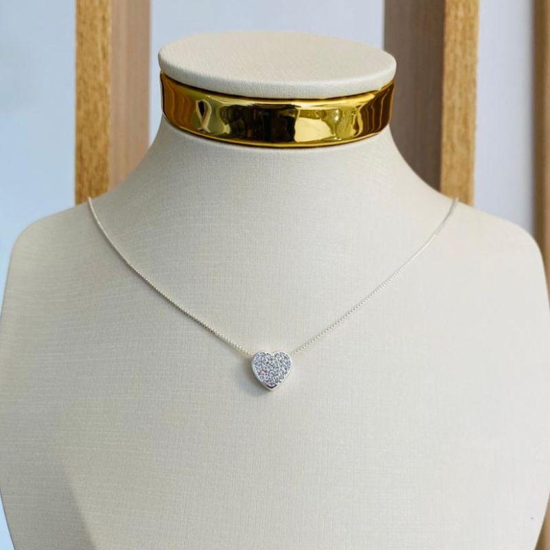 COLAR CORAÇÃO CRAVEJADO