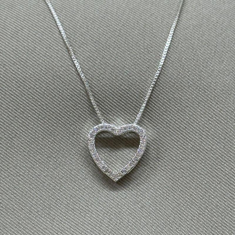 COLAR CORAÇÃO CRAVEJADO VAZADO