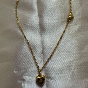 COLAR CORAÇÕES PONTO DE LUZ