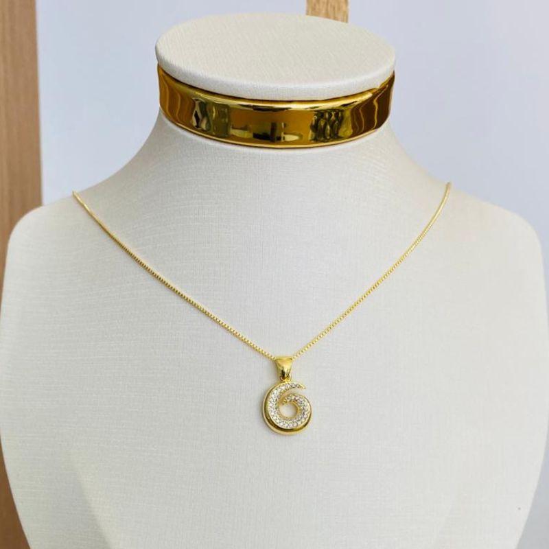 COLAR ESPIRAL CRAVEJADO