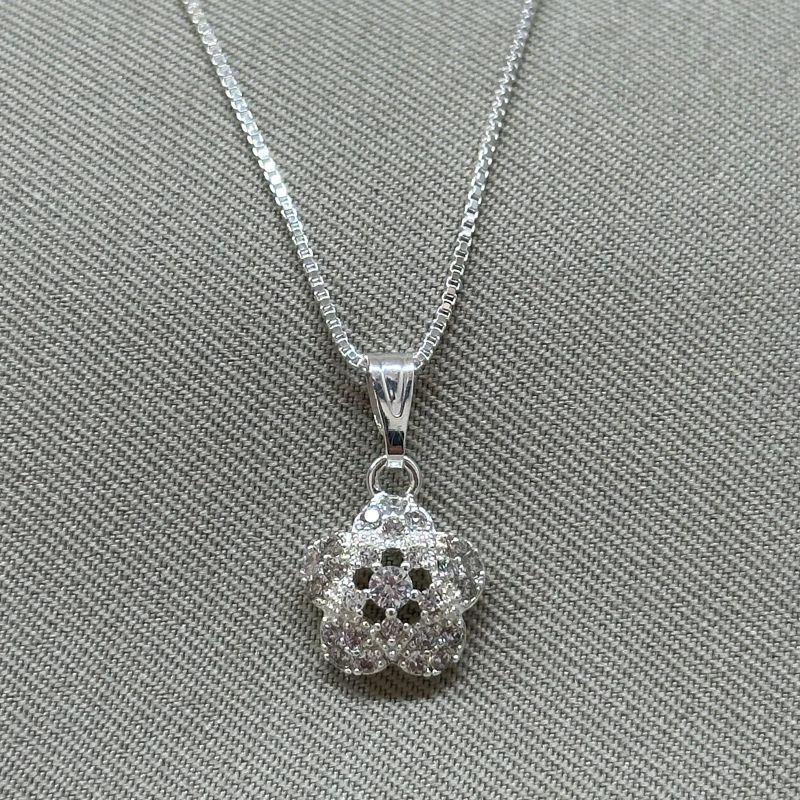 COLAR FLOR CRAVEJADA